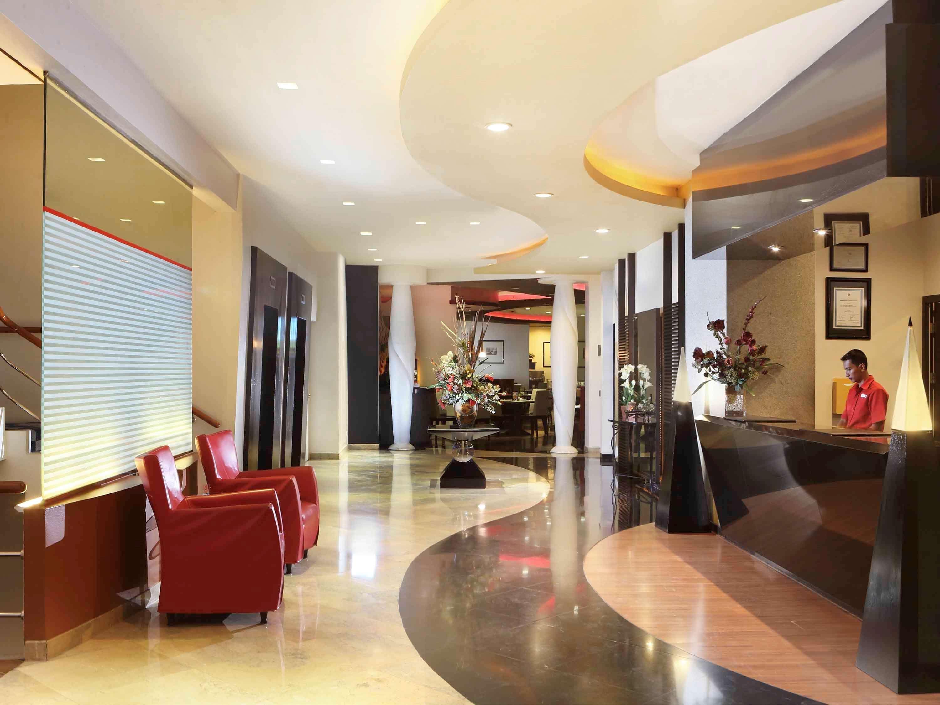 Ibis Jakarta Arcadia Exterior photo